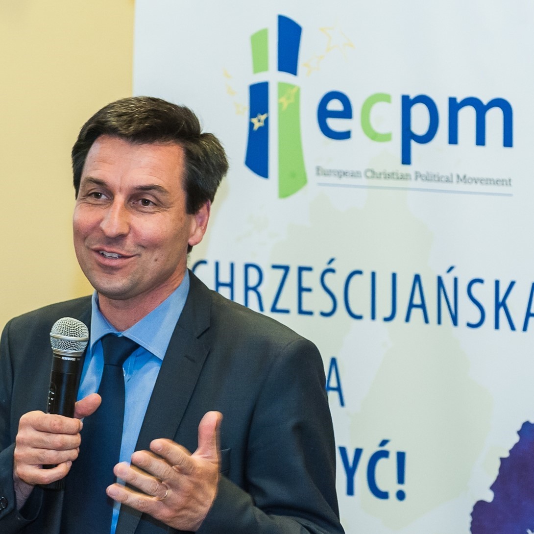 Ladislav Ilčić and the Croatian Sovereigntists leave the ECPM